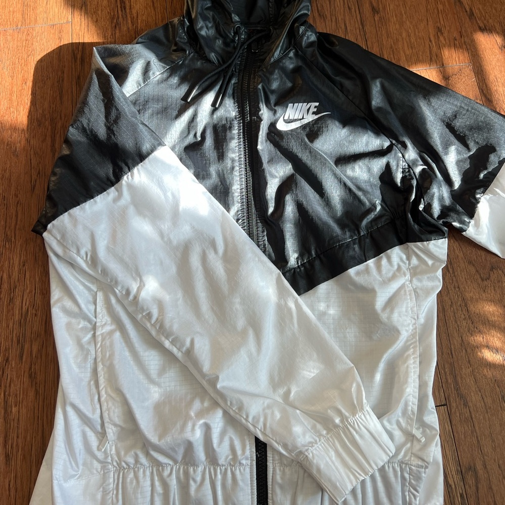 Nike Hooded Windbreaker